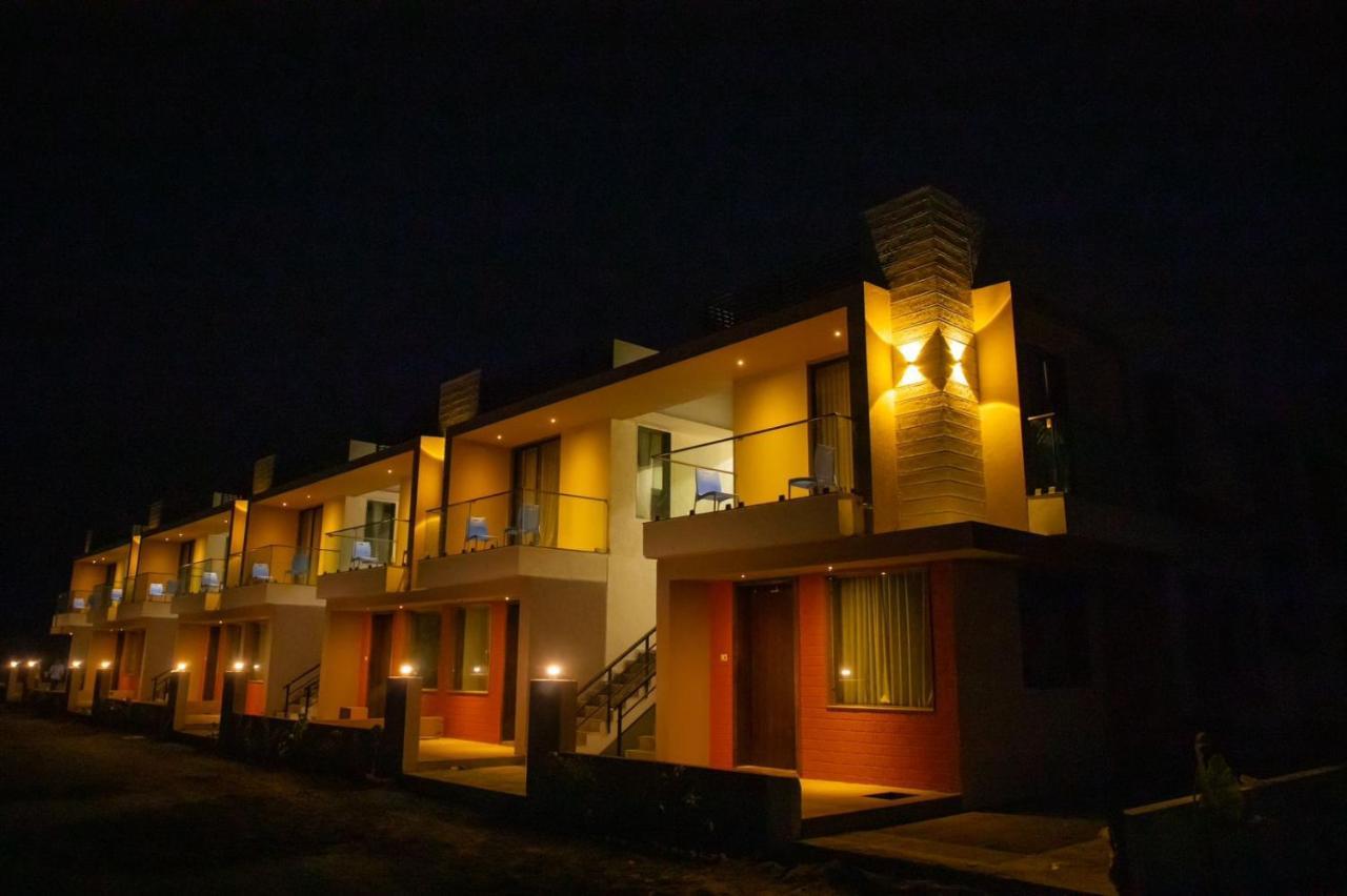 Leena Resort Garudeshwar Ngoại thất bức ảnh