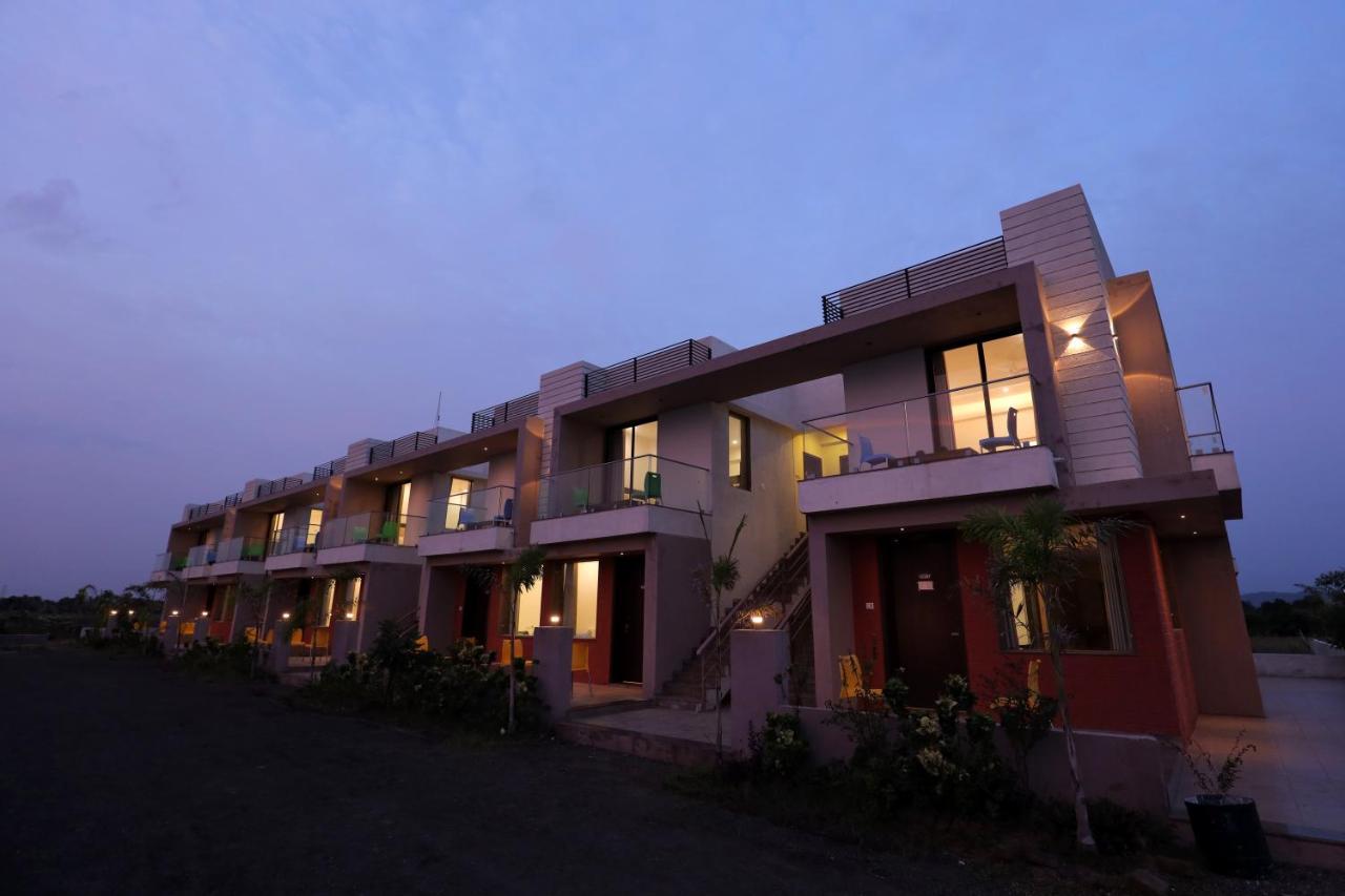 Leena Resort Garudeshwar Ngoại thất bức ảnh