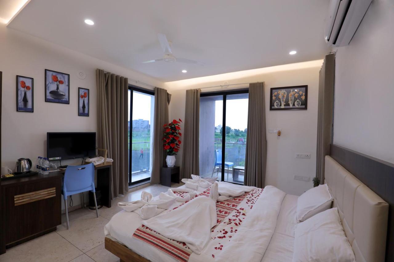 Leena Resort Garudeshwar Ngoại thất bức ảnh
